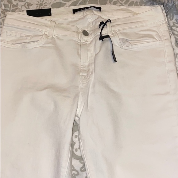 J Brand BLANC DEST Skinny Leg Mid-Rise Jean - Picture 4 of 7